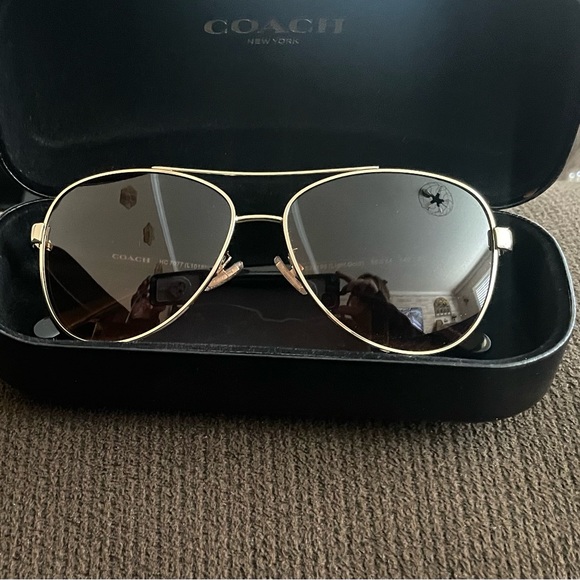 NWOT Coach Aviator Sunglasses - Picture 3 of 6